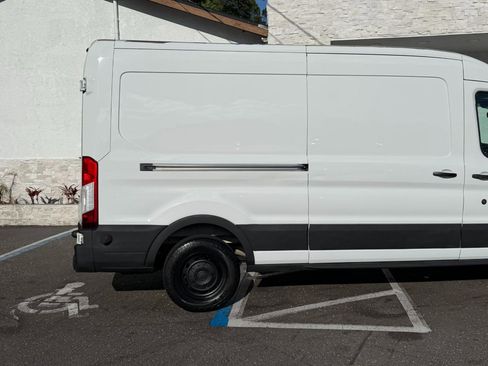 Used 2018 Ford Transit 150 148 Medium Roof RWD image 15