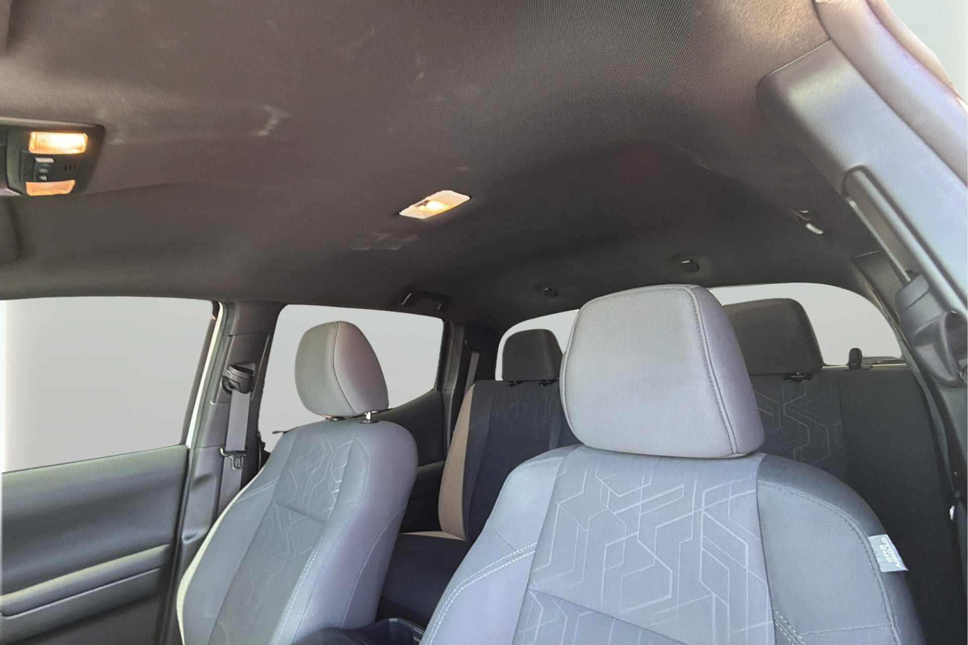 Used 2018 Toyota Tacoma TRD Sport RWD image 26
