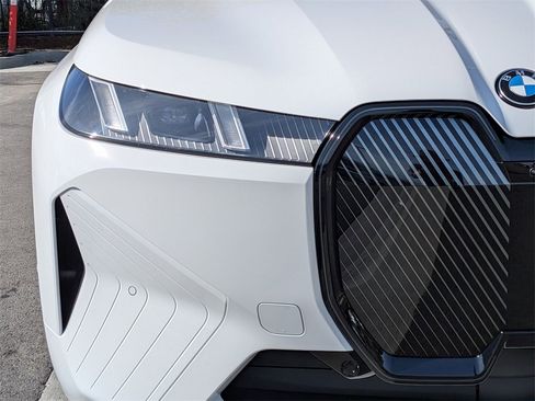 New 2026 BMW iX xDrive60 image 20