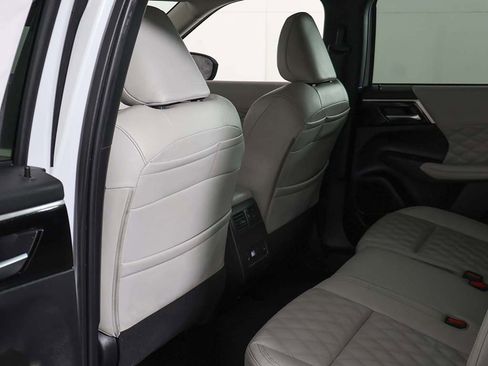 Used 2022 Mitsubishi Outlander SEL image 29