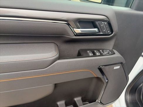 New 2026 GMC Sierra 2500 AT4 image 17