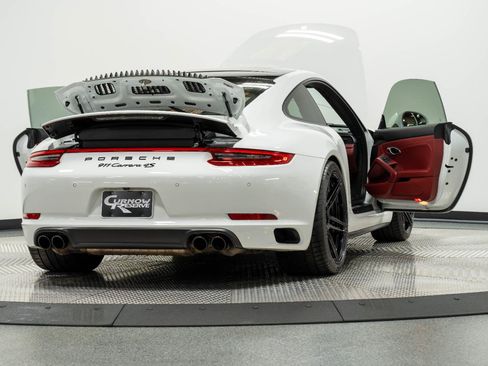 Used 2018 Porsche 911 Carrera 4S AWD/4WD image 24