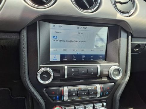 Used 2022 Ford Mustang GT Premium w/ Equipment Group 401A image 10