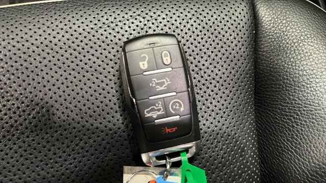 Used 2024 RAM 1500 Limited w/ Trailer Tow Group AWD/4WD image 9