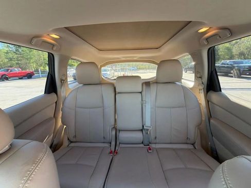 Used 2015 Nissan Pathfinder SL w/ SL Premium Package image 18