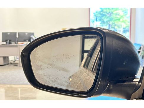 Used 2024 Nissan Altima 2.5 SV image 32