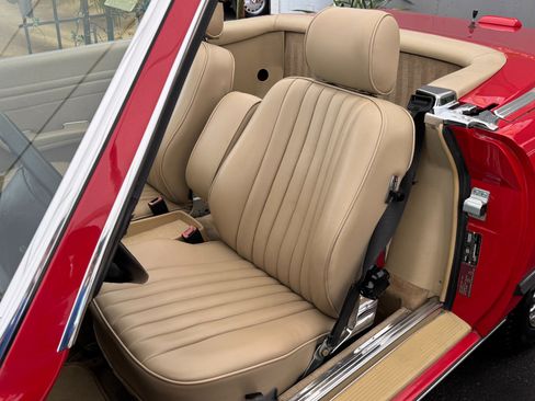 Used 1989 Mercedes-Benz 560 SL image 18