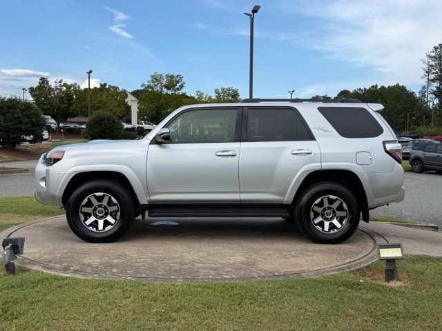 Used 2024 Toyota 4Runner TRD Off-Road Premium AWD/4WD image 4
