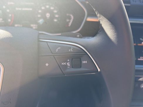 Certified 2025 Audi Q3 2.0T Premium w/ Convenience Package image 23