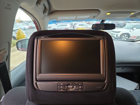 Used 2016 Nissan Pathfinder SV image 28