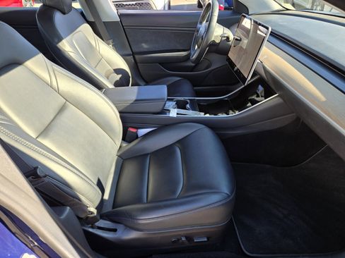 Used 2018 Tesla Model 3 Long Range image 16