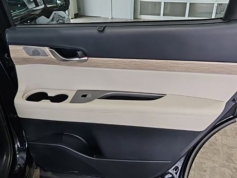 Used 2022 Hyundai Palisade Limited image 15