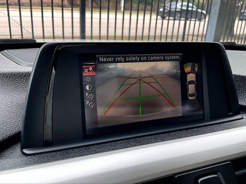 Used 2015 BMW 320i Sedan image 26