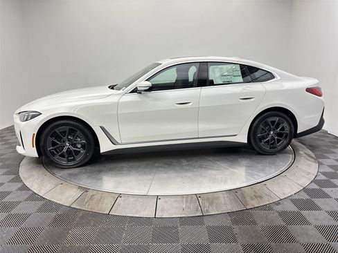 New 2026 BMW i4 xDrive40i w/ Parking Assistance Package image 16