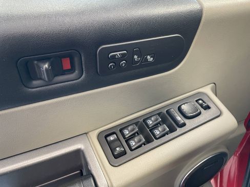 Used 2004 HUMMER H2 AWD/4WD image 11