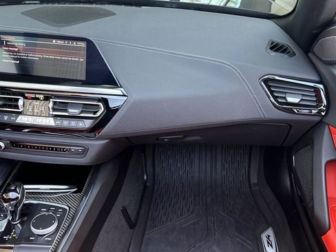 Used 2024 BMW Z4 M40i w/ Shadowloine Package RWD image 28