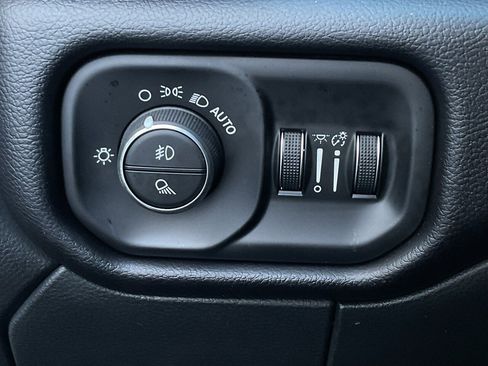 Used 2021 RAM 2500 Power Wagon image 32