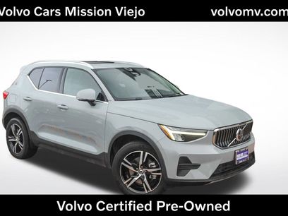 Used 2025 Volvo XC40 B5 Core