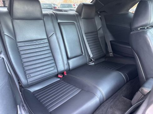 Used 2013 Dodge Challenger R/T image 18