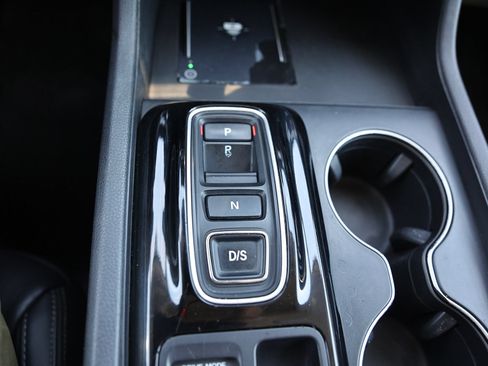 Used 2025 Honda Pilot Touring image 36