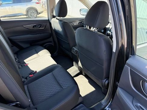 Used 2019 Nissan Rogue S AWD/4WD image 25