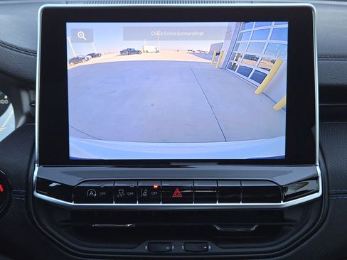 New 2026 Jeep Compass Latitude image 13