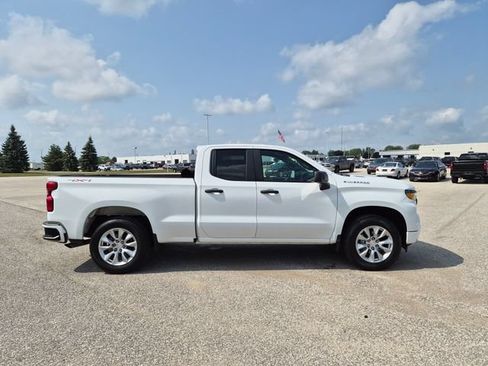Used 2024 Chevrolet Silverado 1500 Custom AWD/4WD image 5