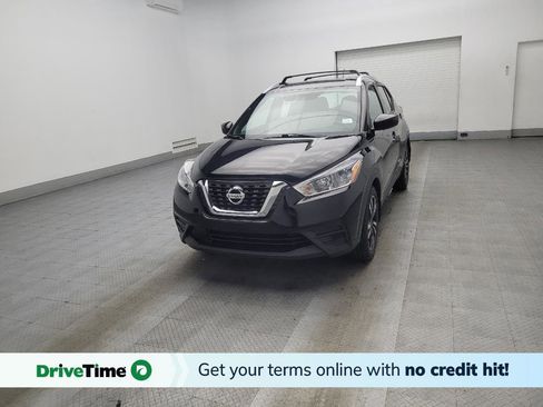 Used 2019 Nissan Kicks SV w/ Exterior Package image 1