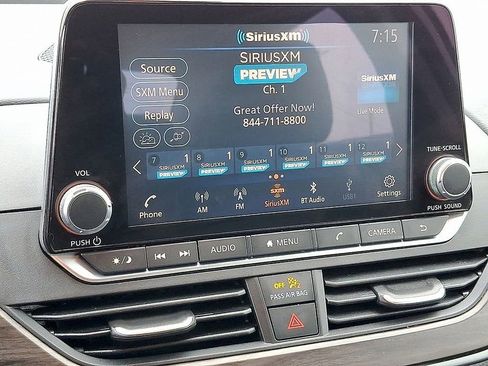 Used 2024 Nissan Altima 2.5 SV FWD image 13