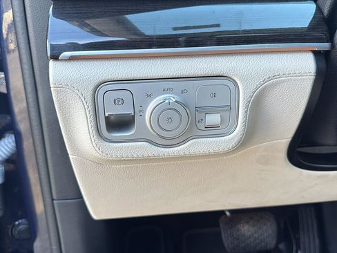 Used 2022 Mercedes-Benz GLE 350 image 13