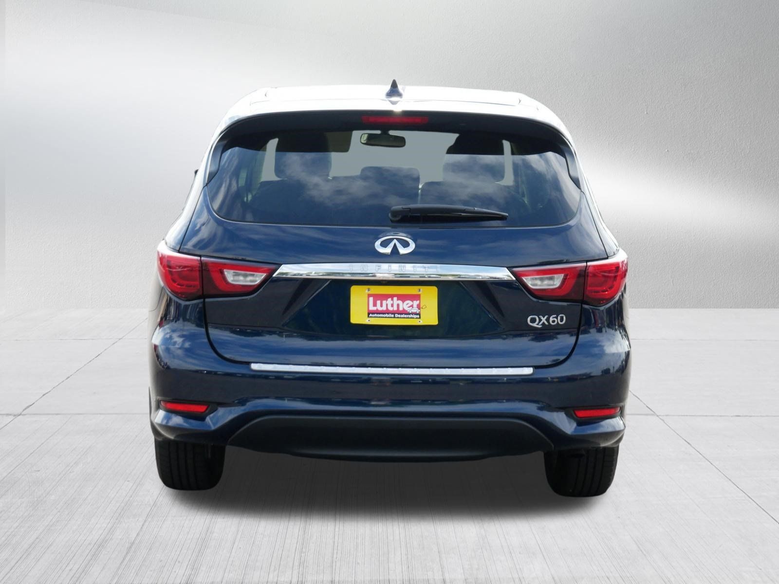 Used 2017 INFINITI QX60 Luxe AWD/4WD image 6