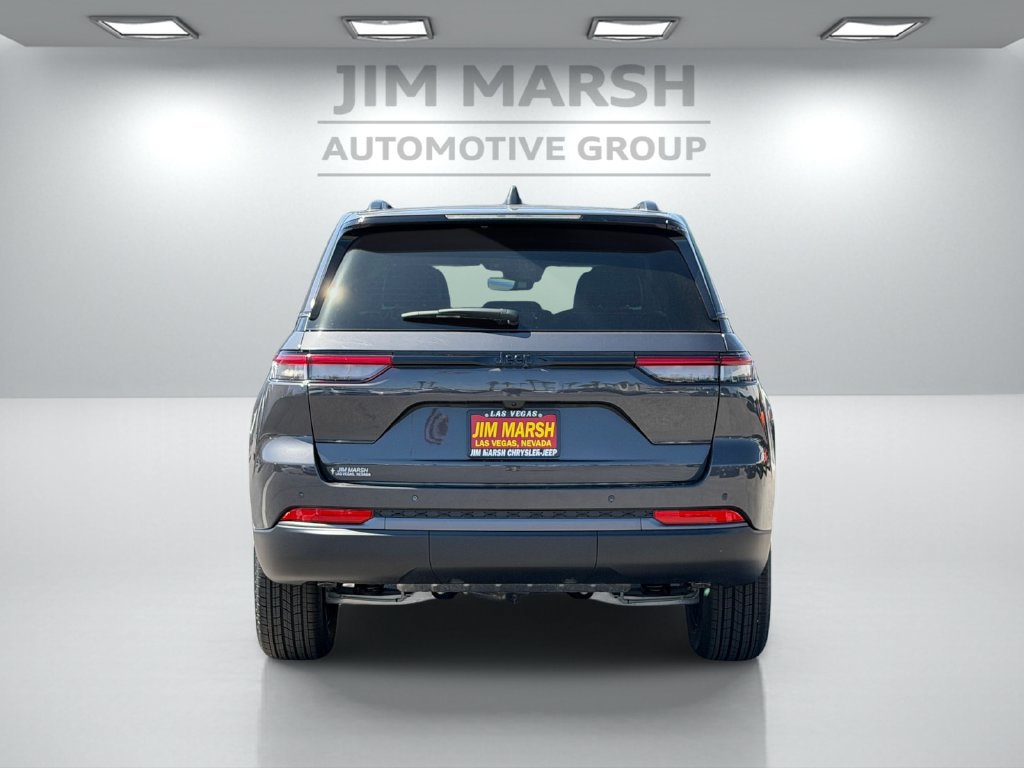New 2026 Jeep Grand Cherokee Altitude RWD image 5