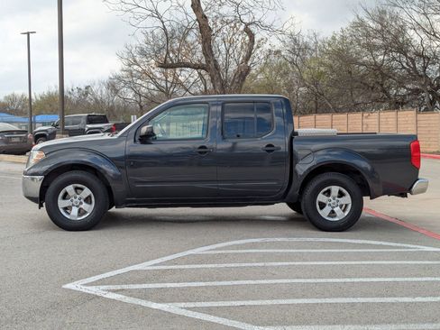 Used 2010 Nissan Frontier SE image 7