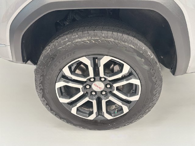 Used 2024 GMC Canyon AT4 w/ AT4 Premium Package AWD/4WD image 23