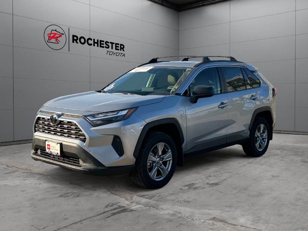 Certified 2025 Toyota RAV4 LE AWD/4WD image 7