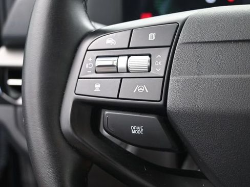 Used 2026 Kia Sportage LX FWD image 29