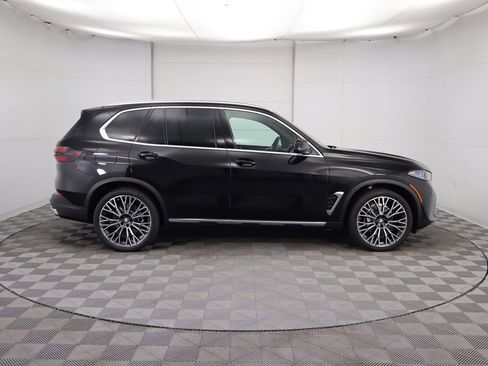 Used 2026 BMW X5 xDrive40i image 5