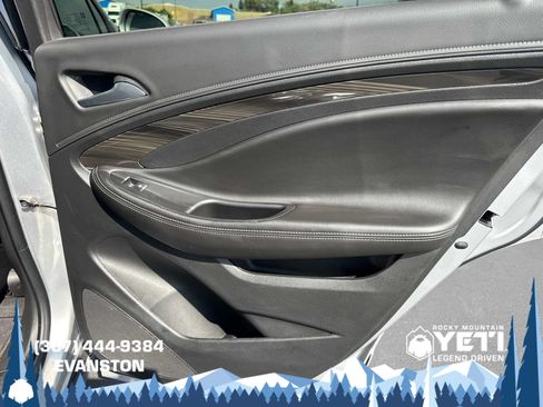 Used 2019 Buick Envision Premium AWD/4WD image 16
