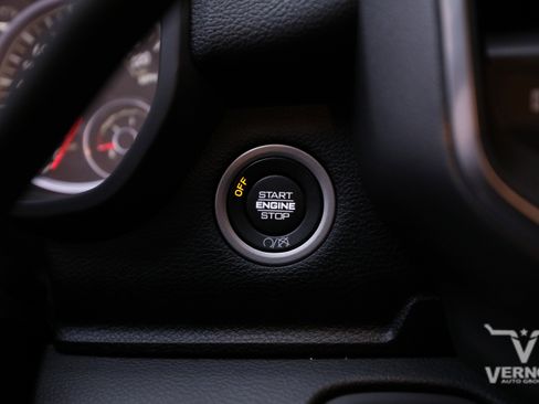 Used 2024 RAM 2500 Big Horn w/ Night Edition image 25