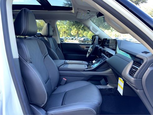 New 2026 INFINITI QX80 Luxe w/ Cargo Package image 11