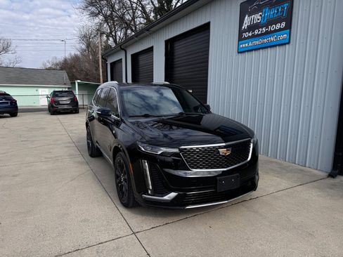 Used 2020 Cadillac XT6 Premium Luxury image 14