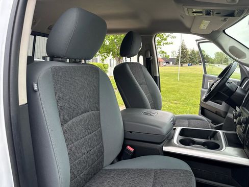 Used 2017 RAM 1500 Big Horn AWD/4WD image 31