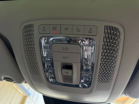 Used 2022 Mercedes-Benz GLS 450 4MATIC image 29