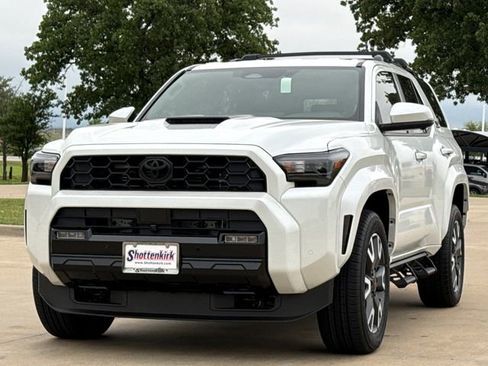 New 2026 Toyota 4Runner TRD Sport Premium AWD/4WD image 3
