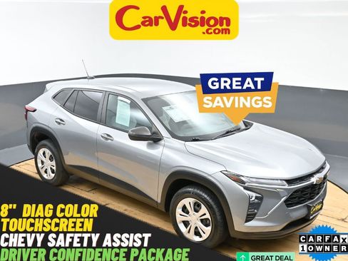 Used 2024 Chevrolet Trax LS w/ Driver Confidence Package FWD image 1