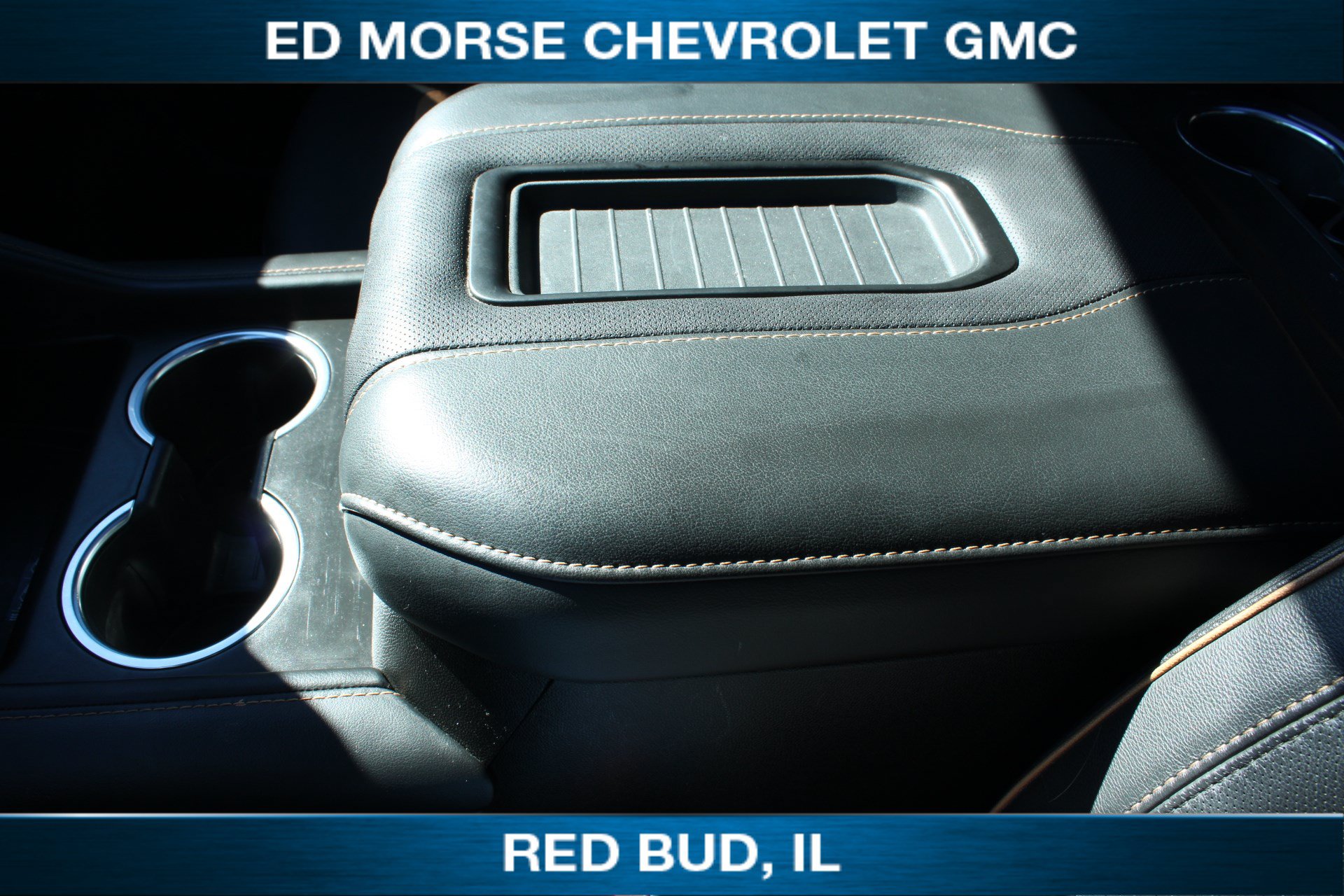Used 2024 GMC Yukon AT4 AWD/4WD image 23