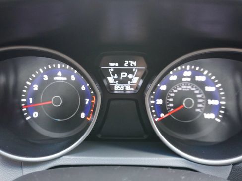Used 2015 Hyundai Elantra SE w/ Option Group 02 FWD image 17