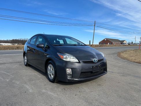 Used 2011 Toyota Prius Four w/ Navigation Pkg image 3