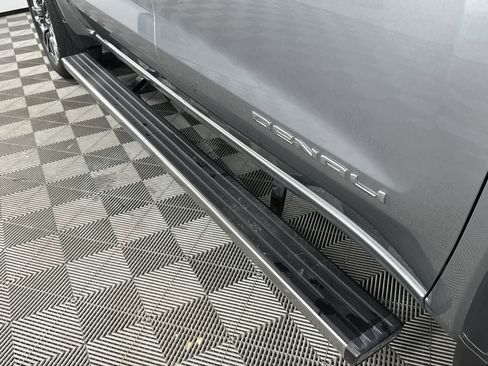 Used 2025 GMC Sierra 1500 Denali Ultimate image 36