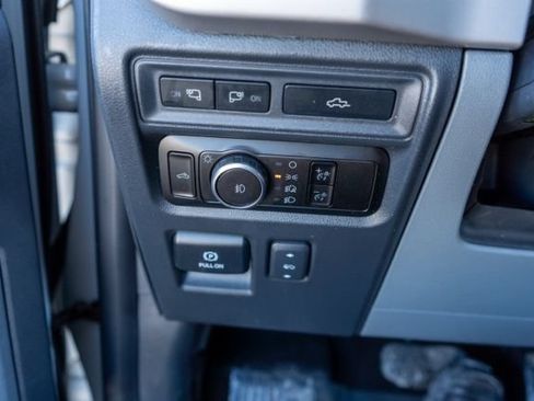 Used 2023 Ford F150 Lariat AWD/4WD image 29